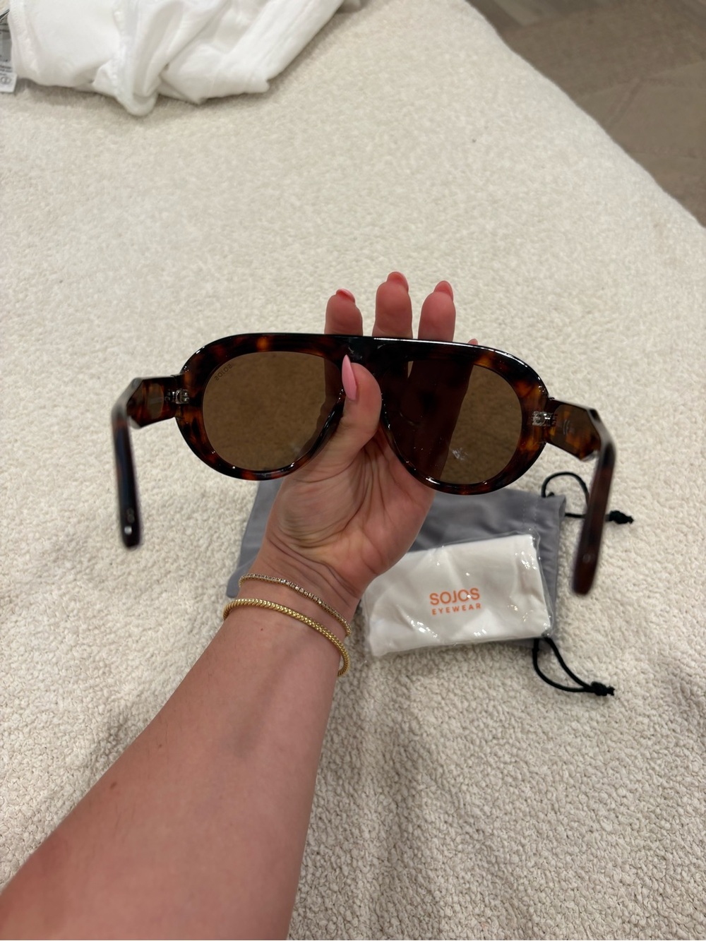 Sojos Sunglasses - Picture 3 of 3